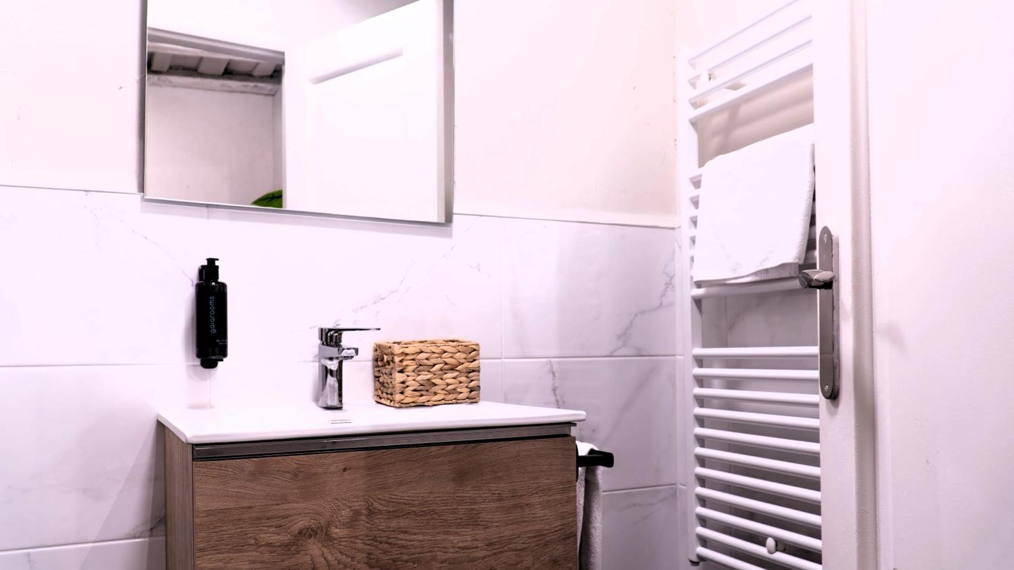 Apartamentos Carolina By Gaiarooms León Exteriör bild